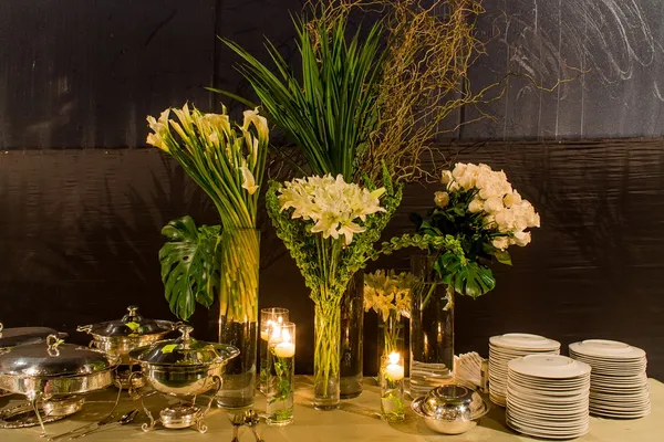 Matrimonio en tonos rojos y verdes - Imagen