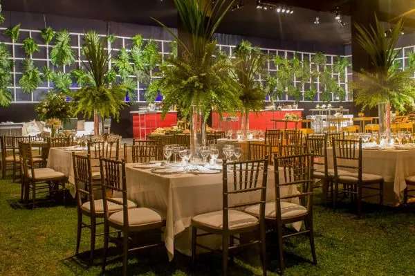 Matrimonio en tonos rojos y verdes