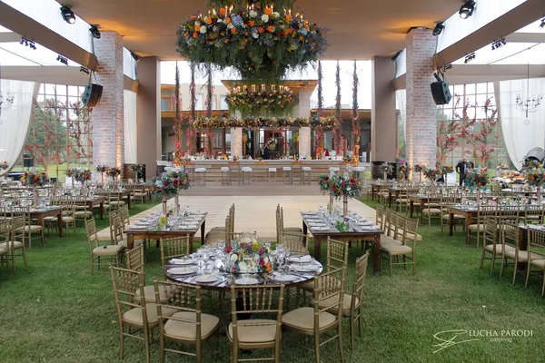 Matrimonio en tonos naranjas - Imagen